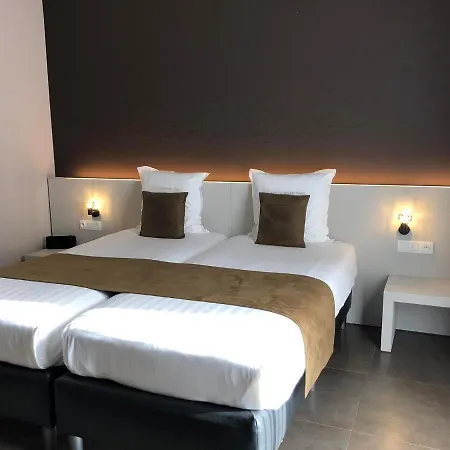 Hotel Gemeente 3*